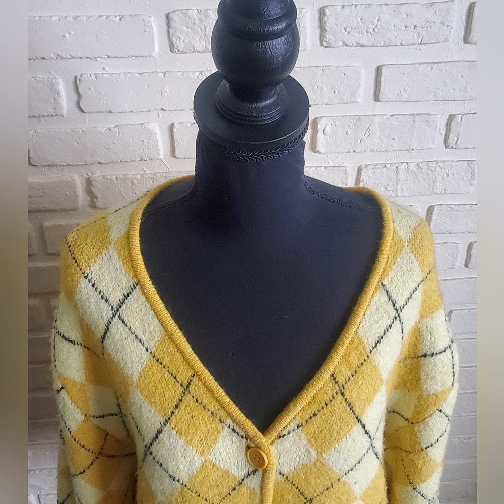 H&M Divided Argyle Jacquard Knit Button Cardigan Sweater Cropped Medium - Picture 5 of 15